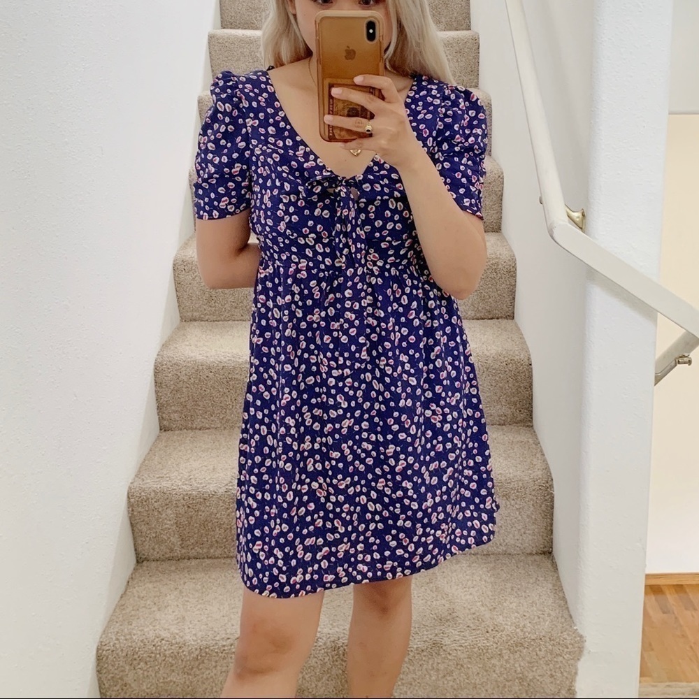 Forever 21 Floral Front Tie Puff Sleeve Mini Dress​​​​​​​​​​​​​​​​​​​​​​​​​​​​​​